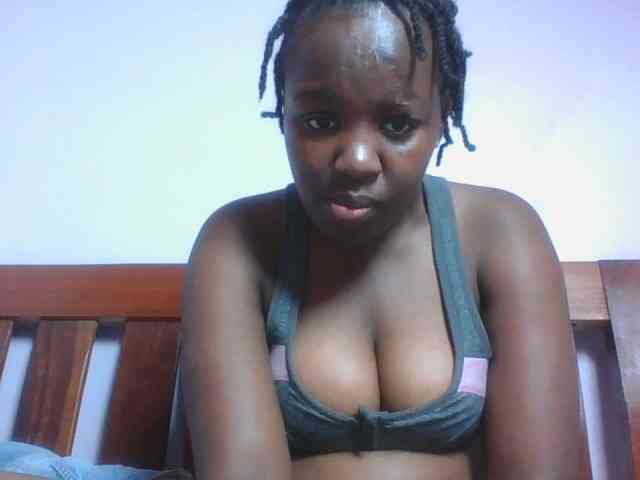 SweetAriah webcam
