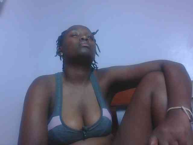 SweetAriah webcam