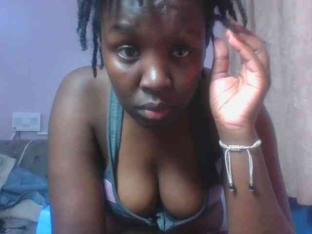 SweetAriah webcam