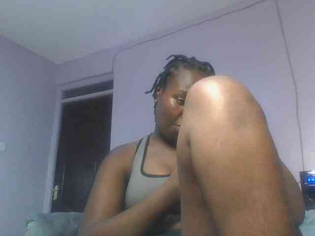 SweetAriah webcam