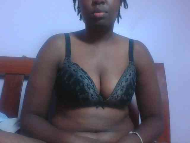 SweetAriah webcam