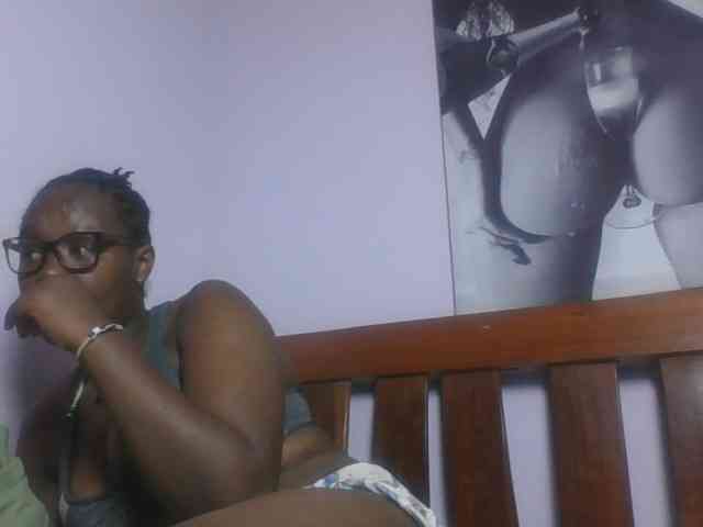 SweetAriah webcam
