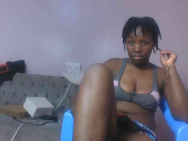 SweetAriah webcam