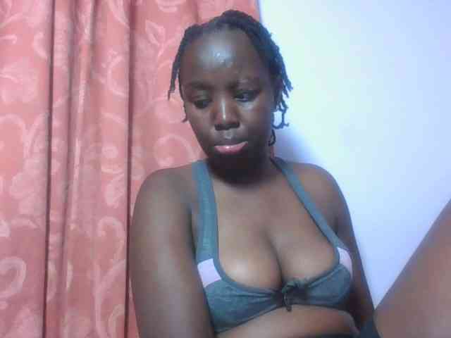 SweetAriah webcam