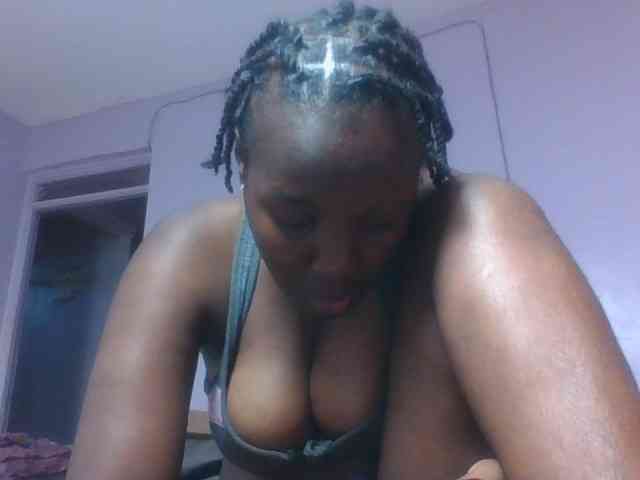SweetAriah webcam