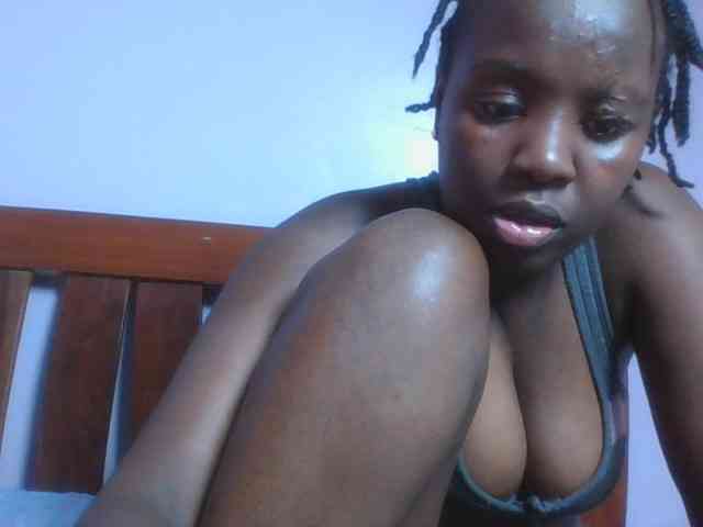 SweetAriah webcam