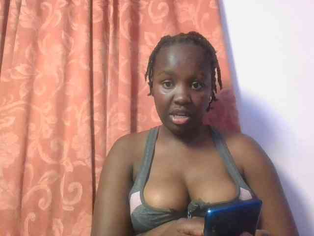SweetAriah webcam