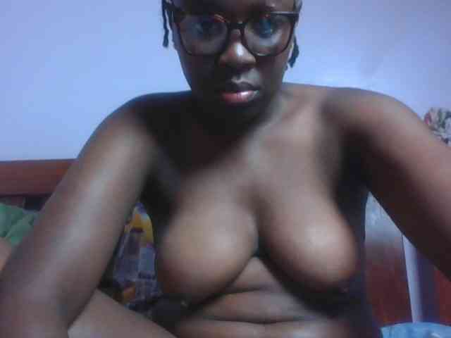 SweetAriah webcam