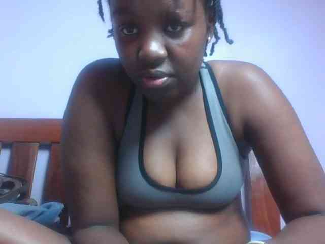 SweetAriah webcam