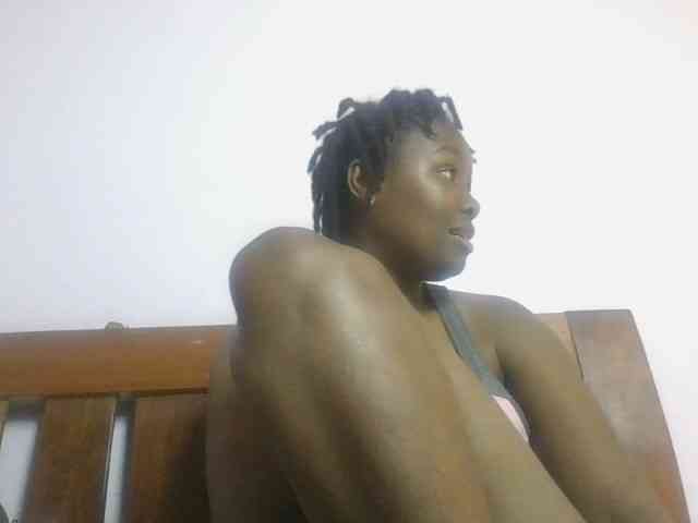 SweetAriah webcam