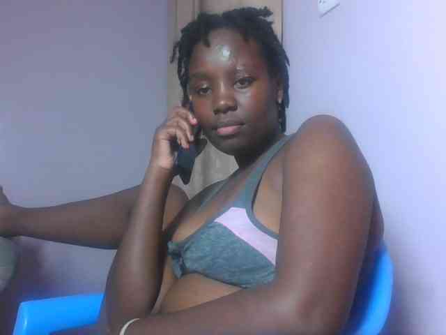 SweetAriah webcam