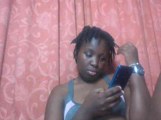 SweetAriah webcam