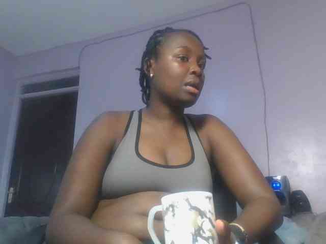 SweetAriah webcam