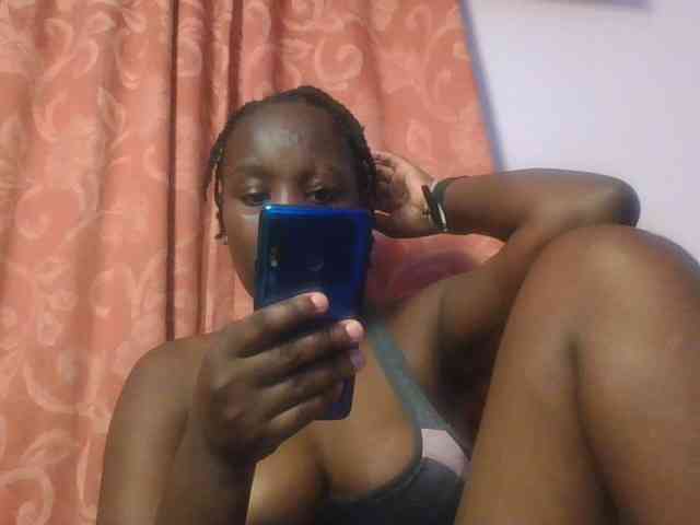 SweetAriah webcam
