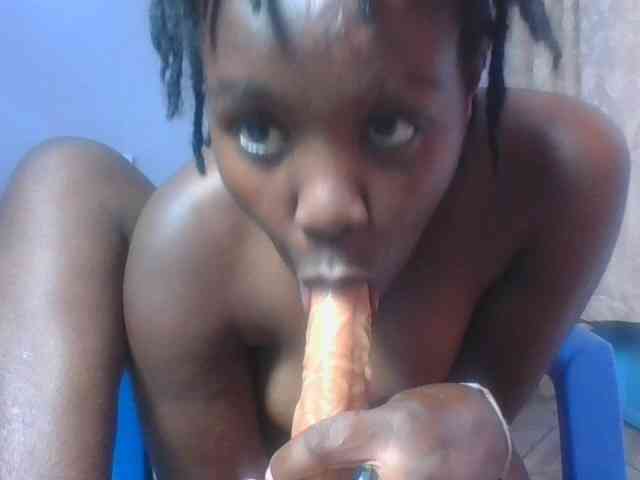 SweetAriah webcam