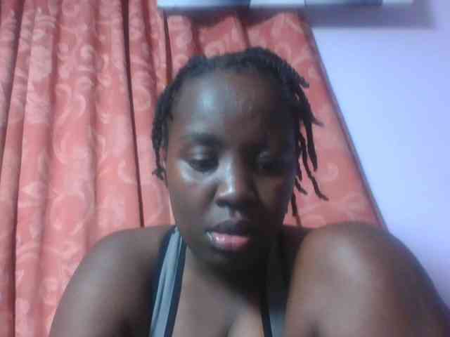 SweetAriah webcam