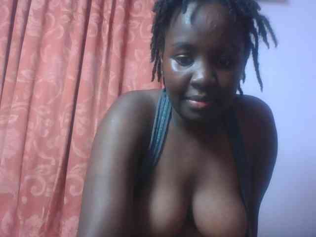 SweetAriah webcam