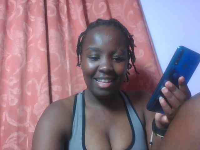 SweetAriah webcam