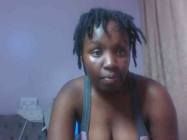 SweetAriah webcam