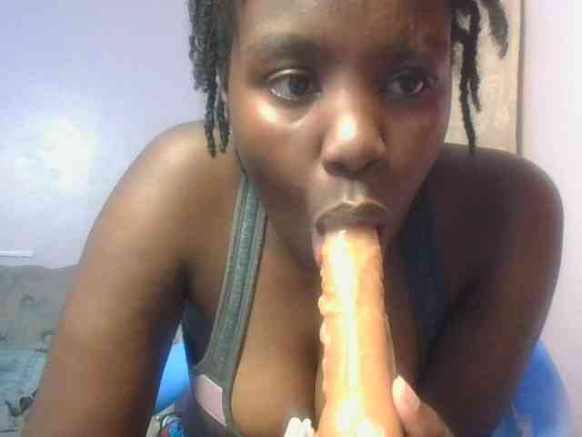 SweetAriah webcam
