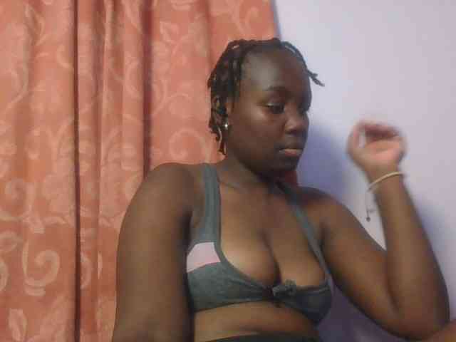 SweetAriah webcam