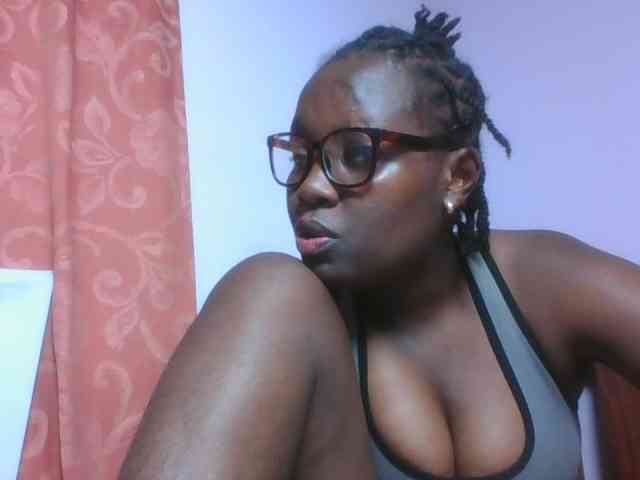 SweetAriah webcam