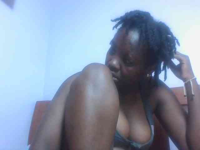 SweetAriah webcam