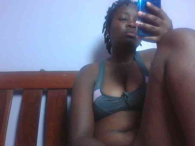 SweetAriah webcam
