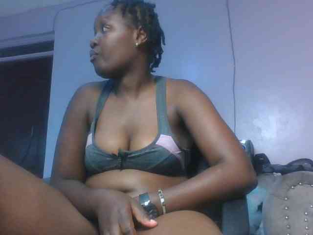SweetAriah webcam