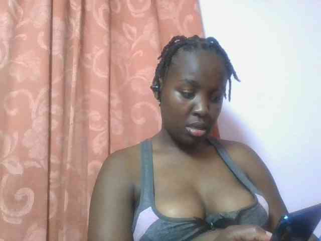 SweetAriah webcam