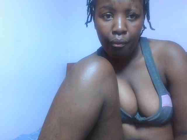 SweetAriah webcam