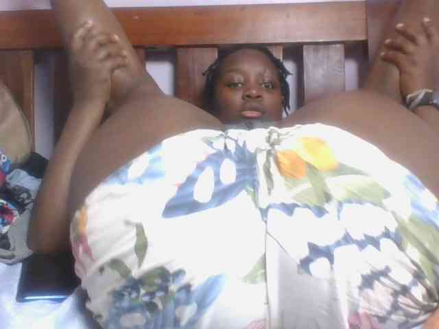 SweetAriah webcam