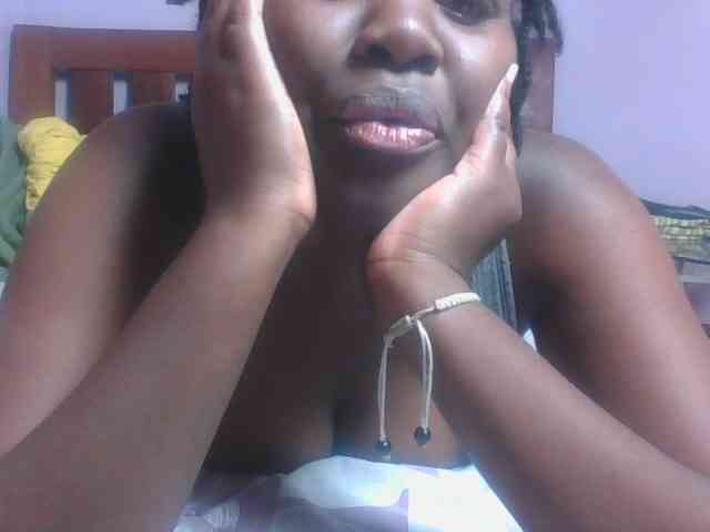 SweetAriah webcam