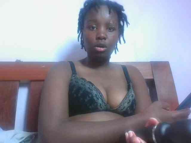 SweetAriah webcam