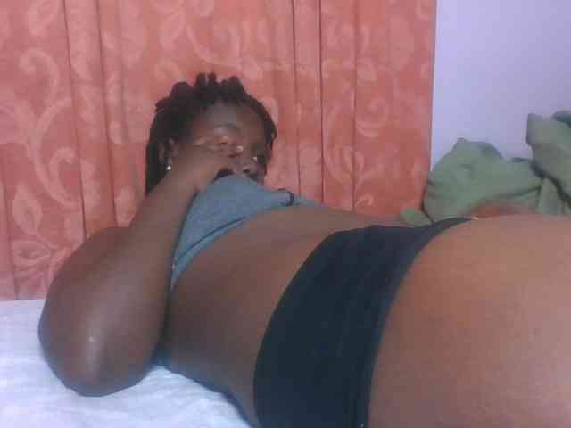 SweetAriah webcam