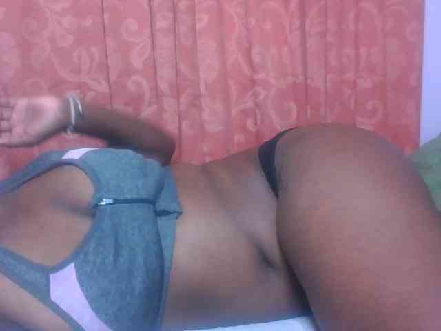 SweetAriah webcam