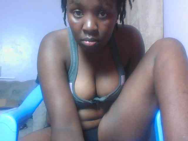 SweetAriah webcam
