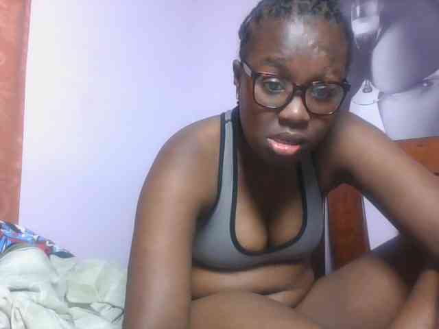SweetAriah webcam