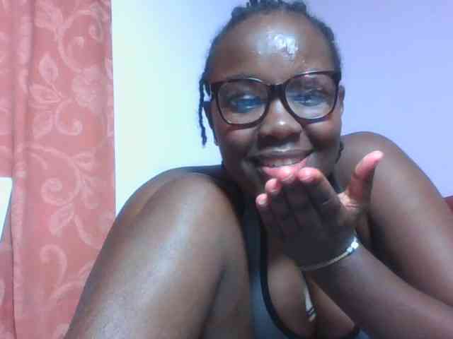 SweetAriah webcam
