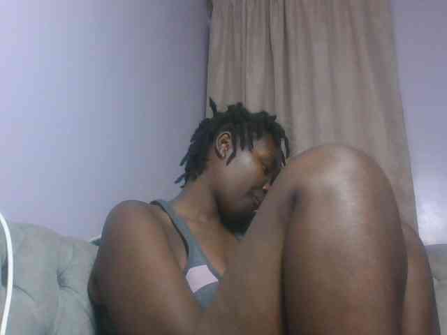 SweetAriah webcam