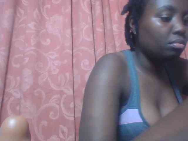SweetAriah webcam