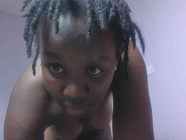 SweetAriah webcam