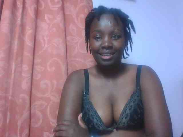 SweetAriah webcam