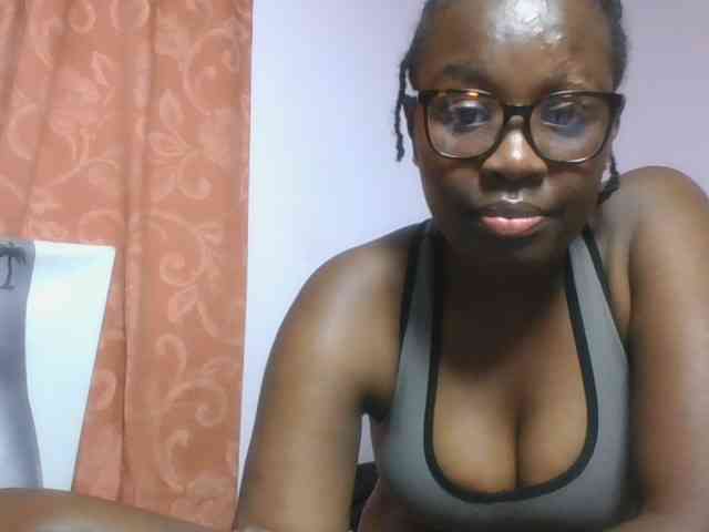 SweetAriah webcam