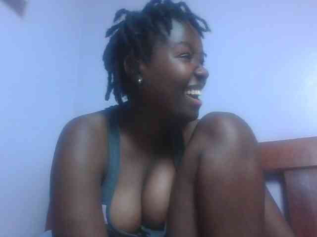 SweetAriah webcam