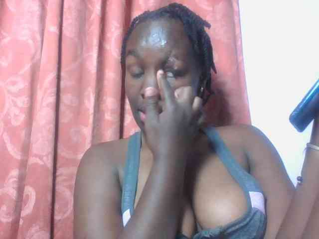 SweetAriah webcam