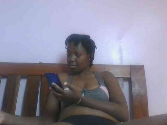 SweetAriah webcam