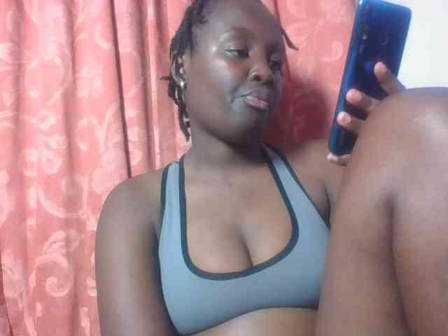SweetAriah SweetAriah