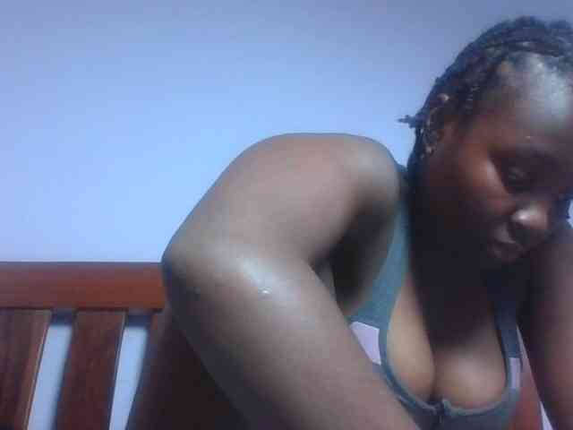 SweetAriah webcam