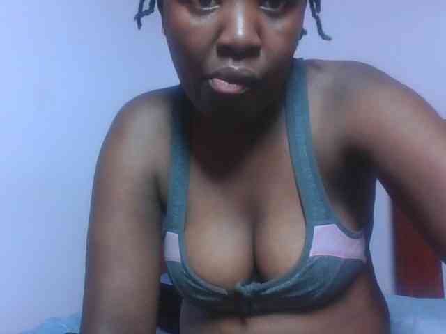 SweetAriah webcam